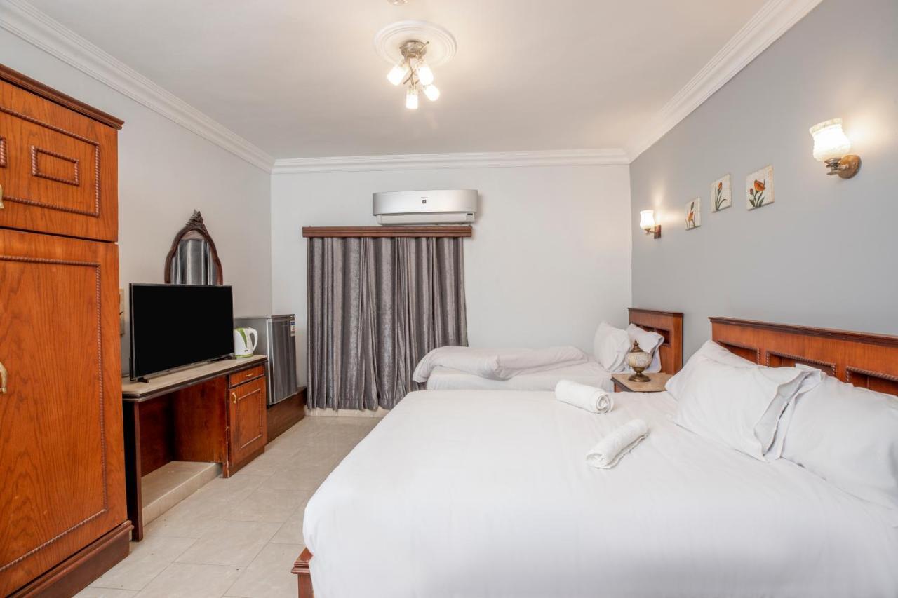 Motel Pyramids 4*
