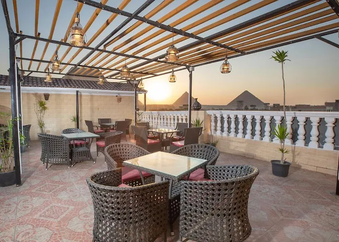 Pyramids Inn Hotel