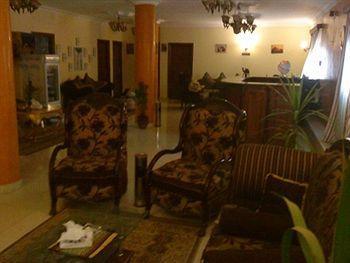 Pyramids Motel Kafrat al Jabal